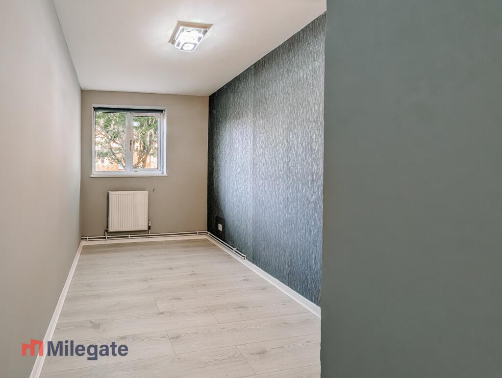 Additional image 4 of Hillside Road, Harpenden, AL5