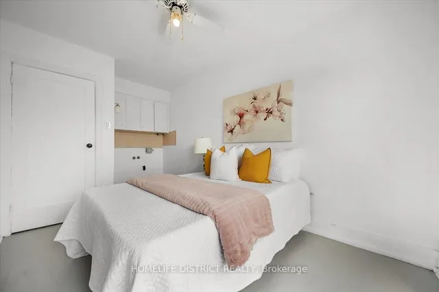 Additional image 17 of 2055 Eglinton Ave