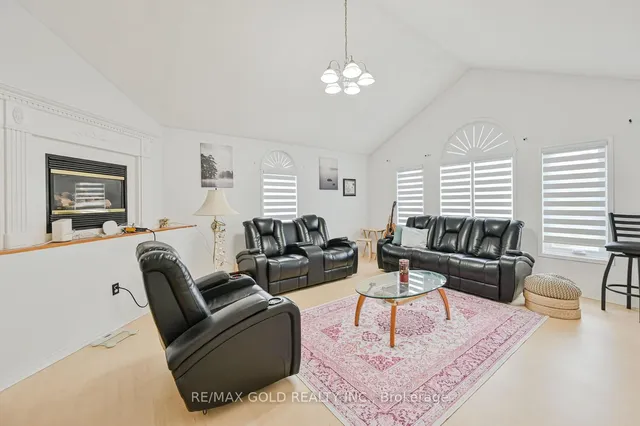 Additional image 36 of 122 White Tail Cres