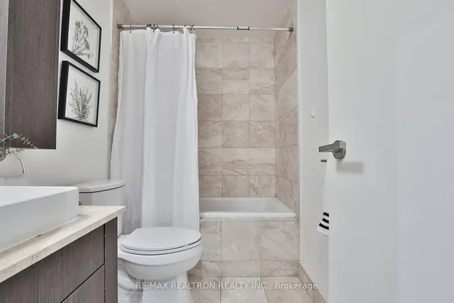 Additional image 26 of 3018 Yonge St Unit #204