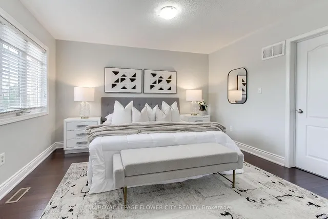 Additional image 25 of 6 Studebaker Tr