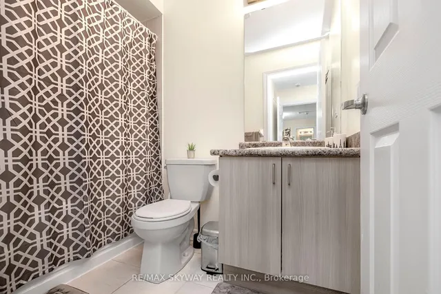 Additional image 33 of 200 Veterans Dr Unit 10