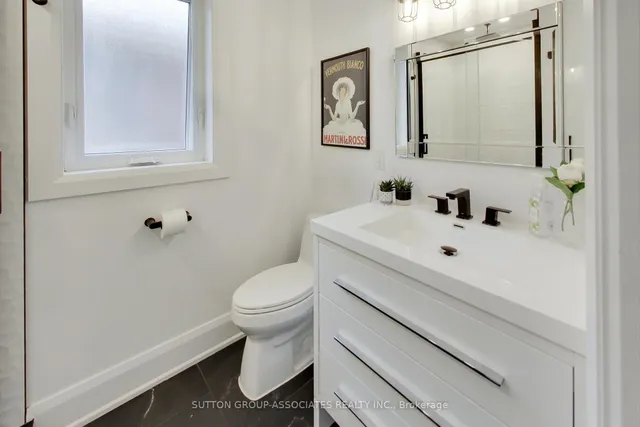 Additional image 30 of 143 Pinewood Ave