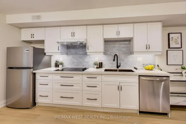 Additional image 32 of 21 Rolyat St