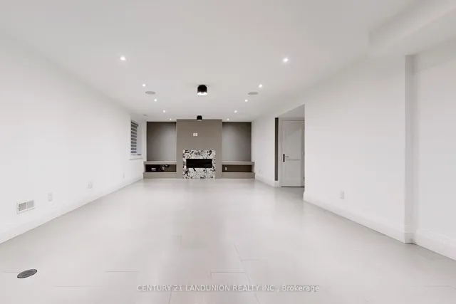 Additional image 37 of 46 Elmsthorpe Ave