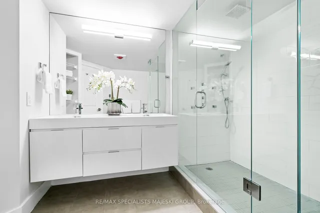 Additional image 30 of 30 Wellington St Unit 1005