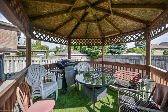 Additional image 50 of 140 Solomon Cres