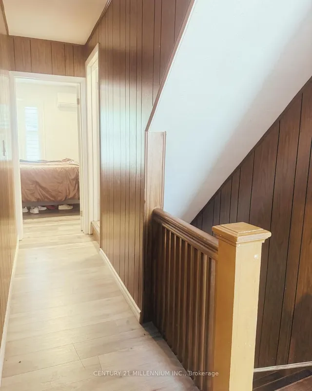 Additional image 10 of 237 Balsam Ave