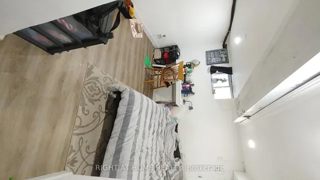 Additional image 36 of 18 Huntley St