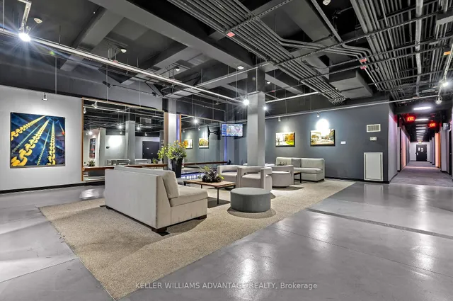 Additional image 25 of 43 Hanna Ave Unit 207