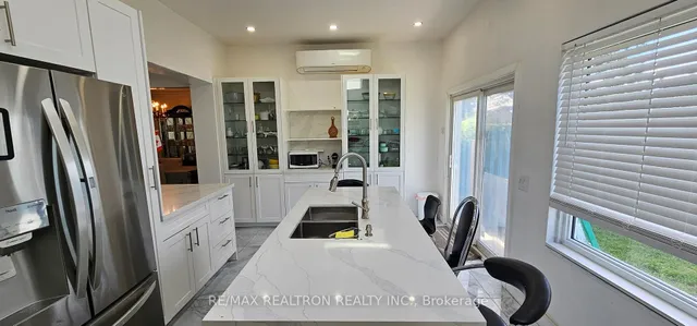 Additional image 38 of 6 Canton Ave