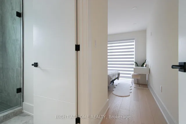 Additional image 24 of 584 WALKERS Line