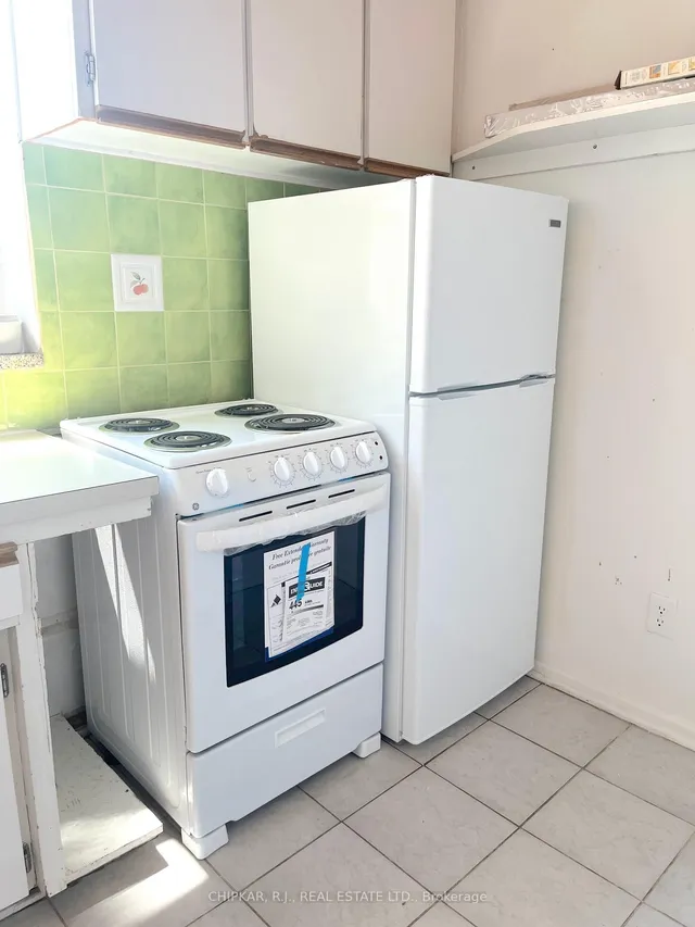 Additional image 6 of 2000 Bloor St Unit 315