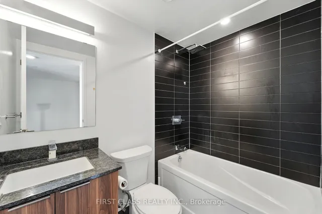 Additional image 25 of 501 Yonge St Unit 1802