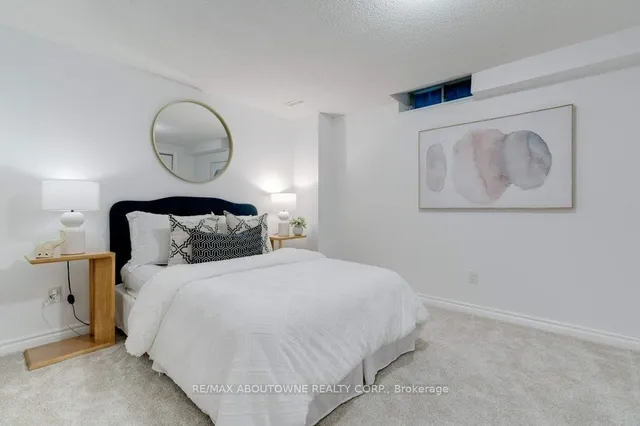 Additional image 25 of 814 Miriam Cres