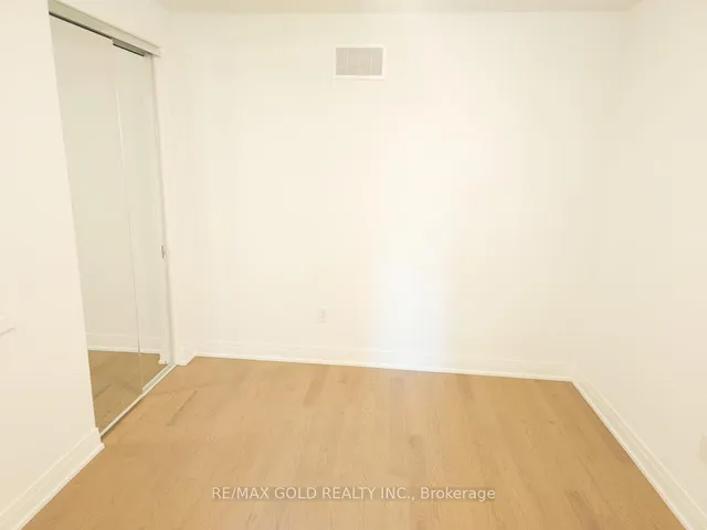 Additional image 17 of 1459 Whitock Ave