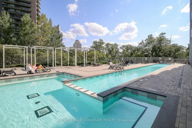 Additional image 42 of 90 Park Lawn Rd Unit 2005