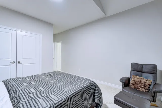 Additional image 33 of 14 Fruitvale Circ