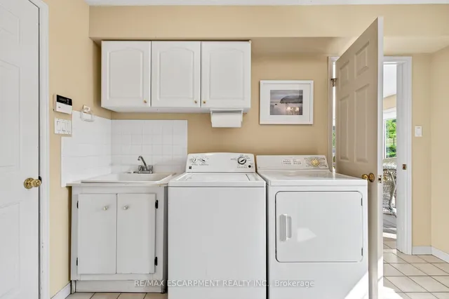 Additional image 33 of 22 Weneil Dr