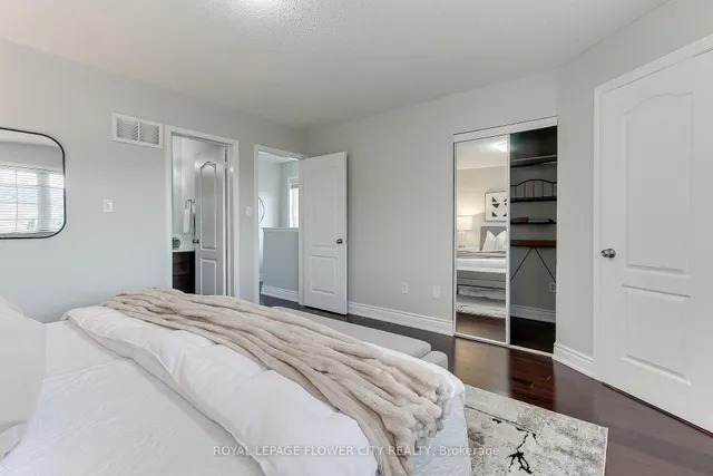 Additional image 27 of 6 Studebaker Tr