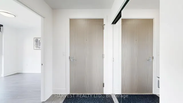 Additional image 5 of 225 Village Green Sq Unit 2103