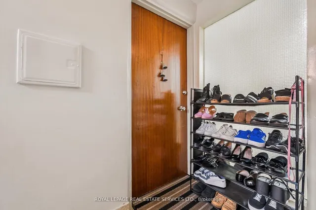 Additional image 22 of 19 Dover Dr