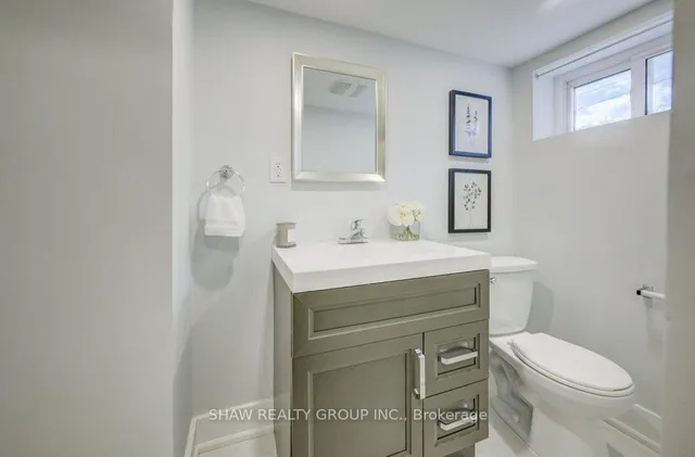 Additional image 34 of 28 Barons Ave