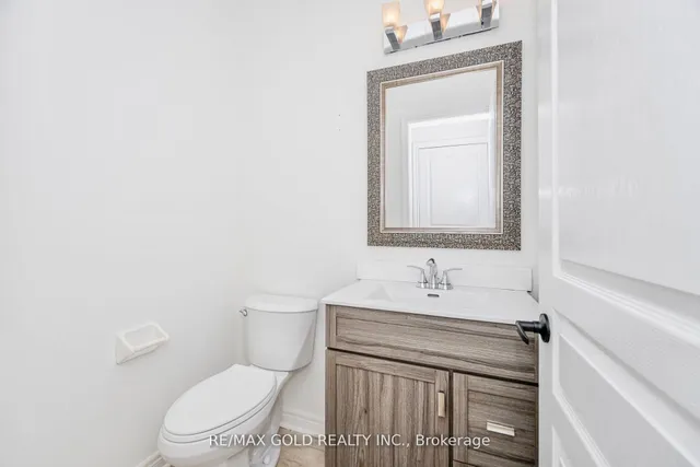 Additional image 17 of 917 Oasis Dr