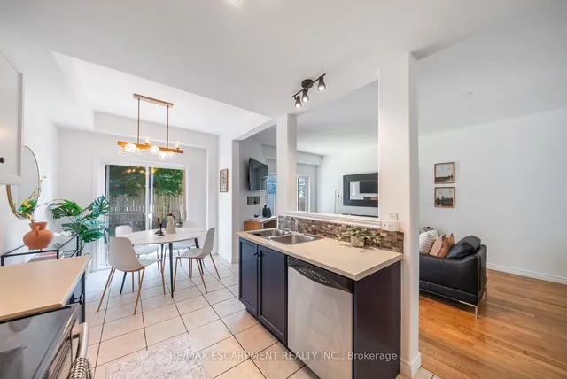 Additional image 17 of 10 LIDDYCOAT Lane Unit 4