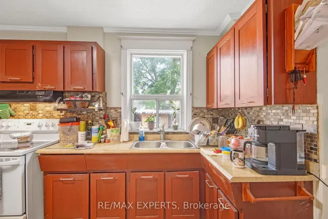 Additional image 12 of 28 Mahoney Ave