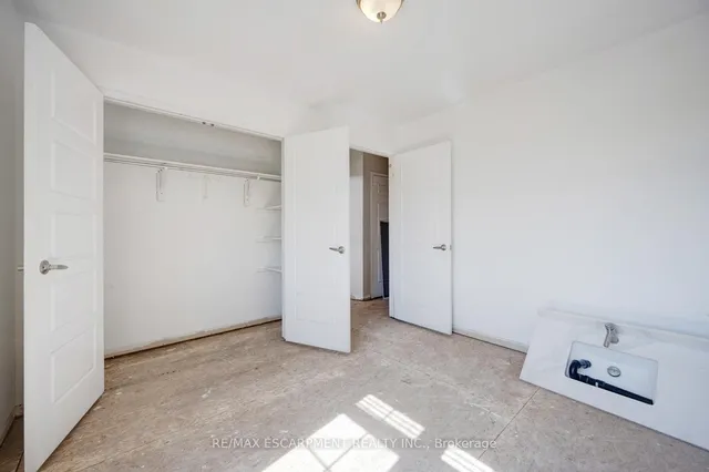 Additional image 29 of 6544 Opera Glass Cres