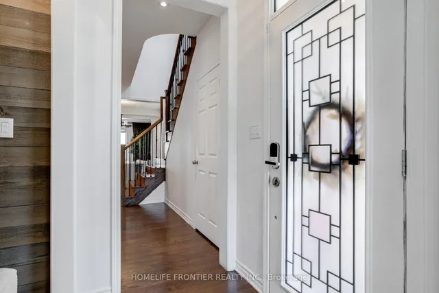 Additional image 4 of 422 Hinton Terr