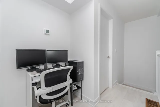 Additional image 14 of 1121 Cooke Blvd Unit 19