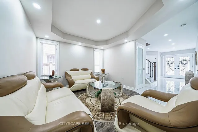 Additional image 8 of 19 Staples Lane