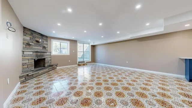 Additional image 34 of 14 Little Blvd