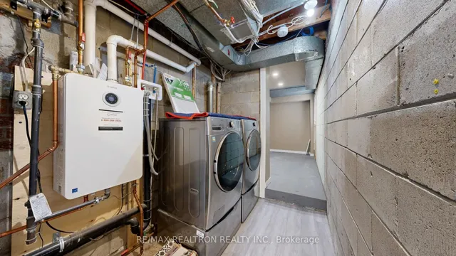 Additional image 45 of 14 Little Blvd