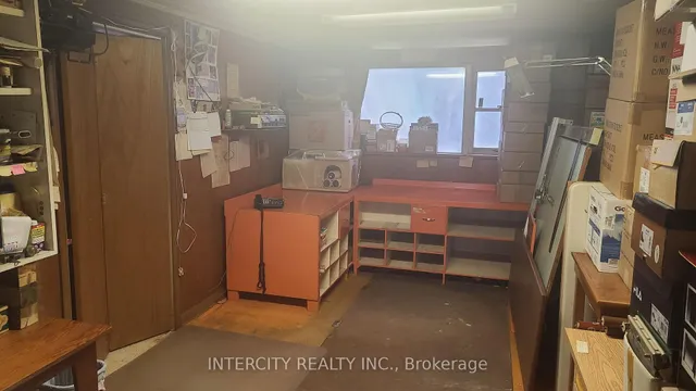 Additional image 20 of 63 Centre St