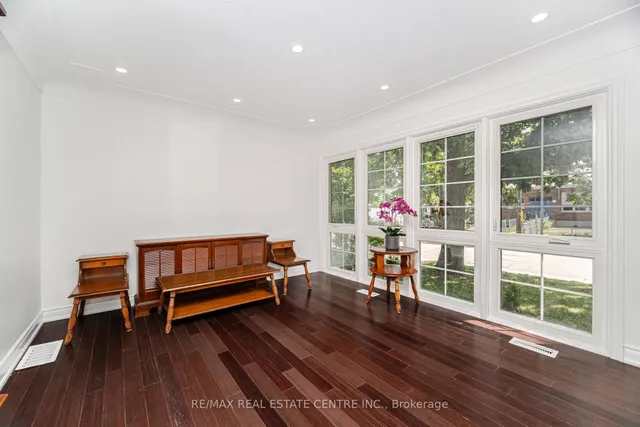 Additional image 12 of 166 Terrace Dr