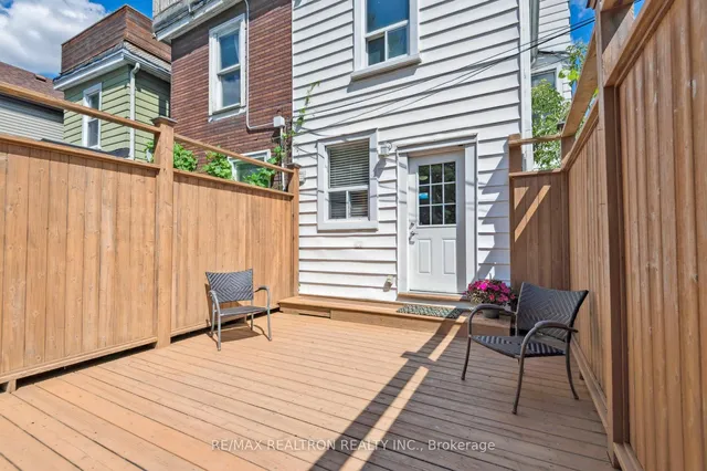 Additional image 15 of 10 Coxwell Ave