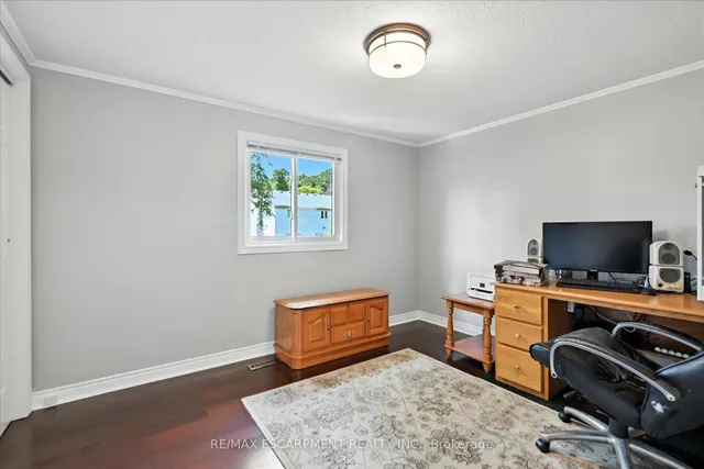 Additional image 23 of 10 Yorkview Pl