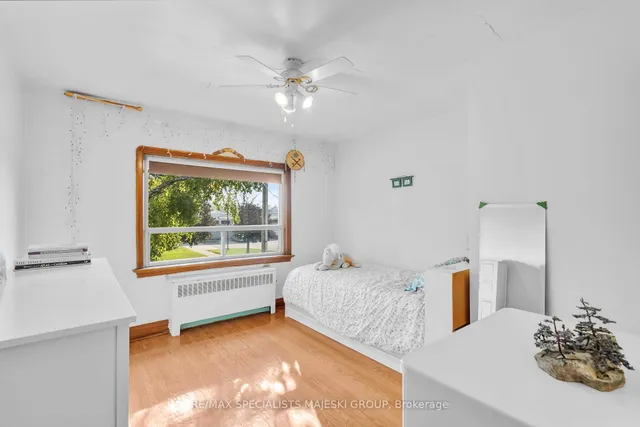 Additional image 29 of 50 Twenty Third St