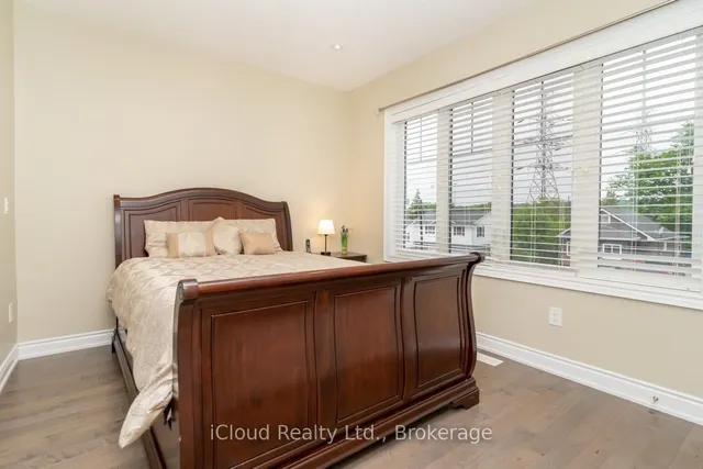 Additional image 33 of 792 Glenbrook Ave