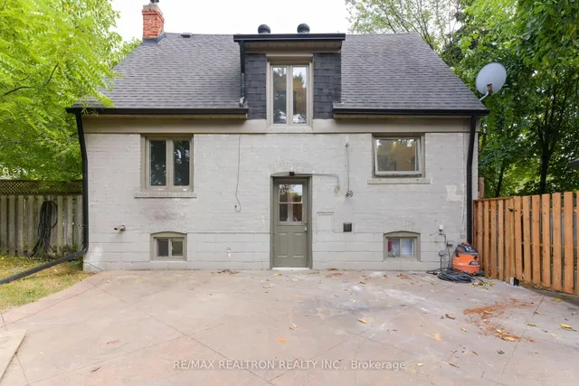 Additional image 42 of 150 Upper Canada Dr