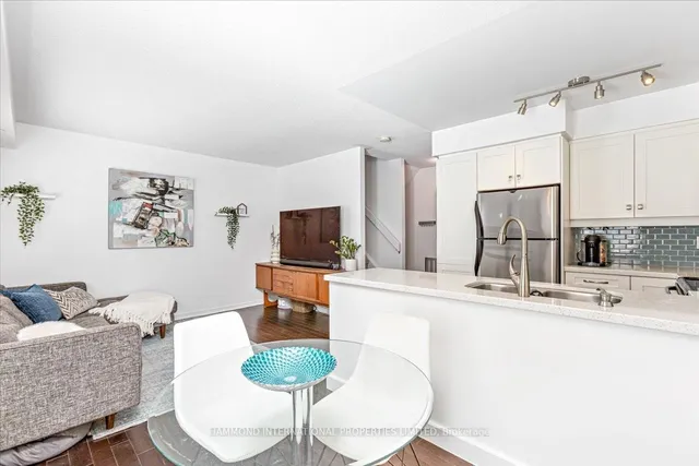 Additional image 8 of 46 Western Battery Rd Unit 838