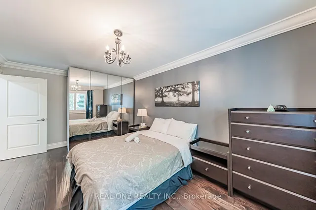 Additional image 35 of 1 Manorpark Crt