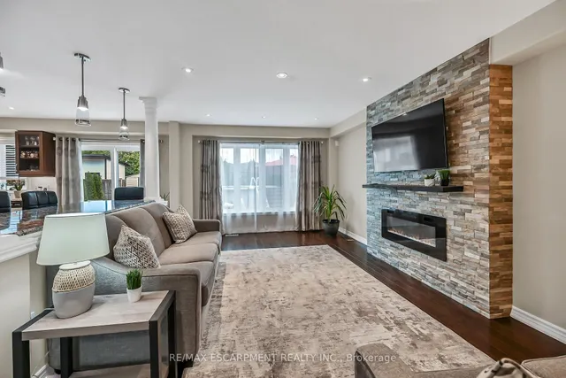 Additional image 8 of 70 Escarpment Dr