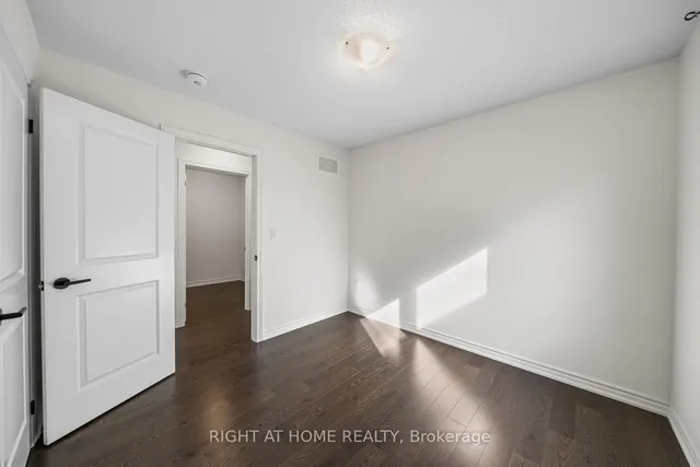 Additional image 34 of 471 Bergamot Ave