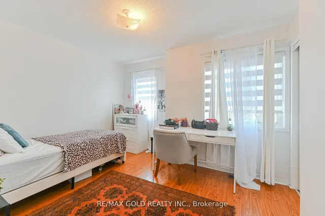 Additional image 35 of 28 Plum Hollow Crt