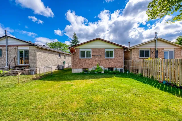 Additional image 43 of 2309 Malcolm Cres