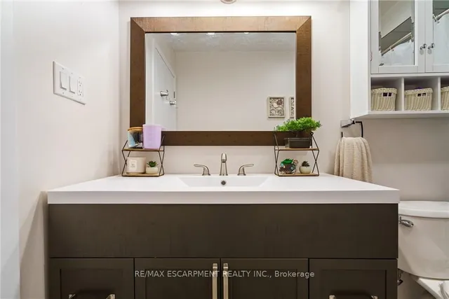 Additional image 28 of 444 QUEEN VICTORIA Dr